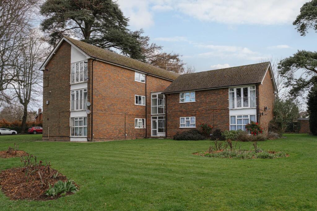 Main image of property: Courtlands Cresent, Banstead