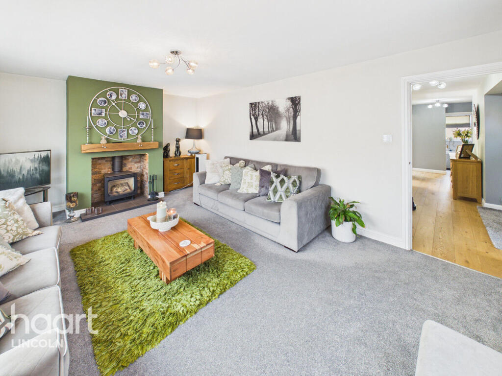 House in West Lindsey, Sudbrooke CP - View 4