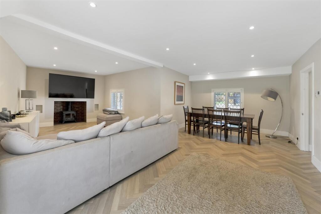 House in Tonbridge and Malling, Leybourne - View 3