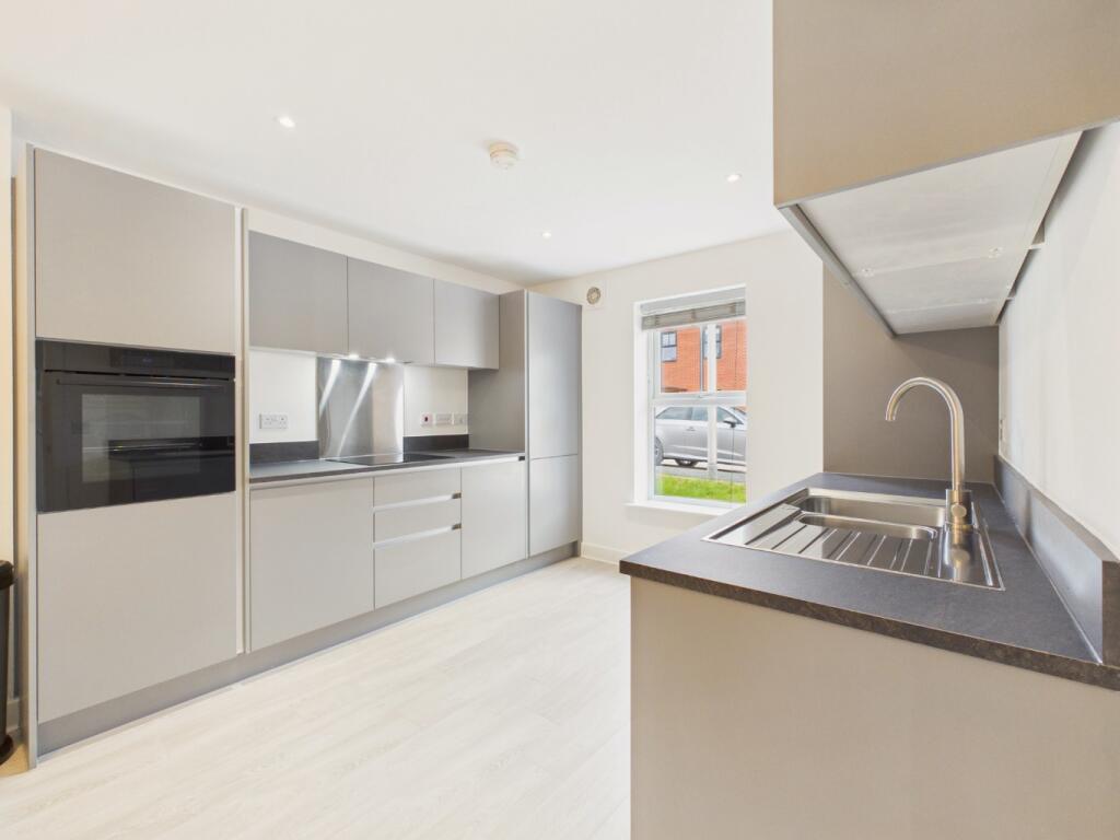 Pippin Lane, Kingswood, Hull, HU7 3PW photo 2