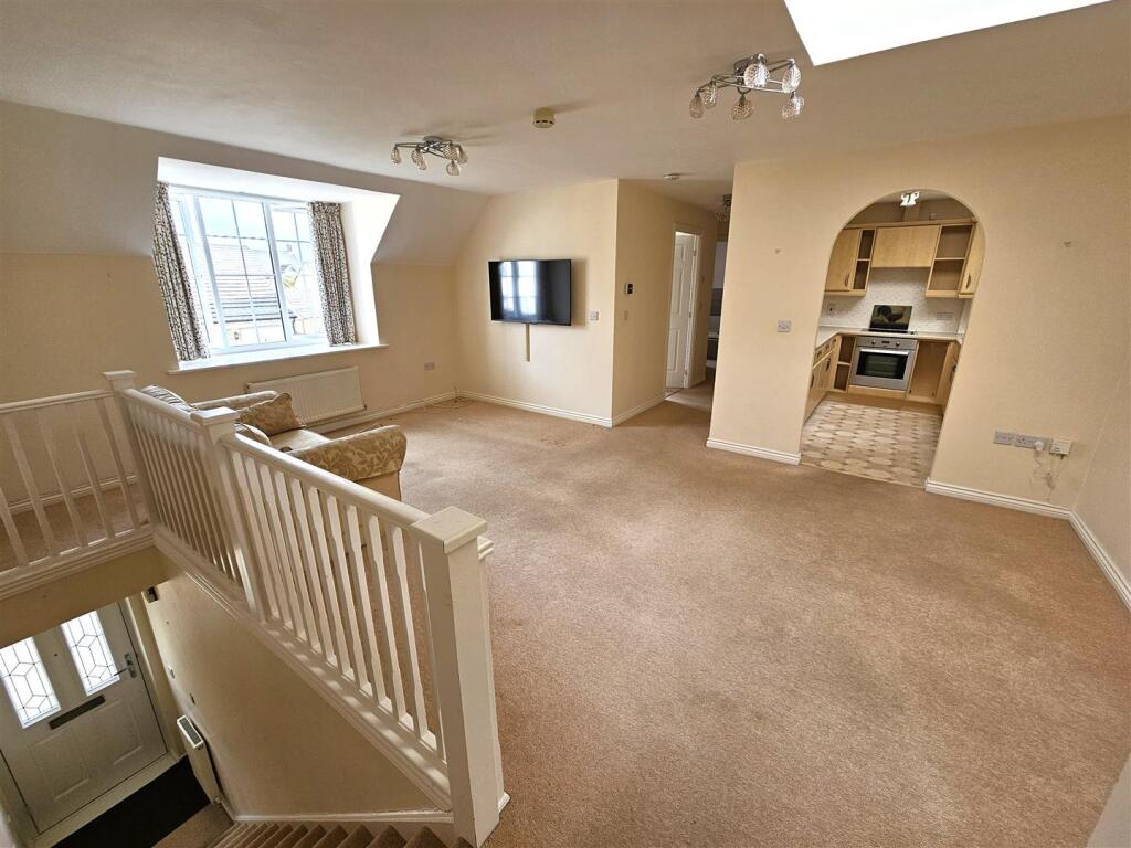 House in Plymouth - View 5