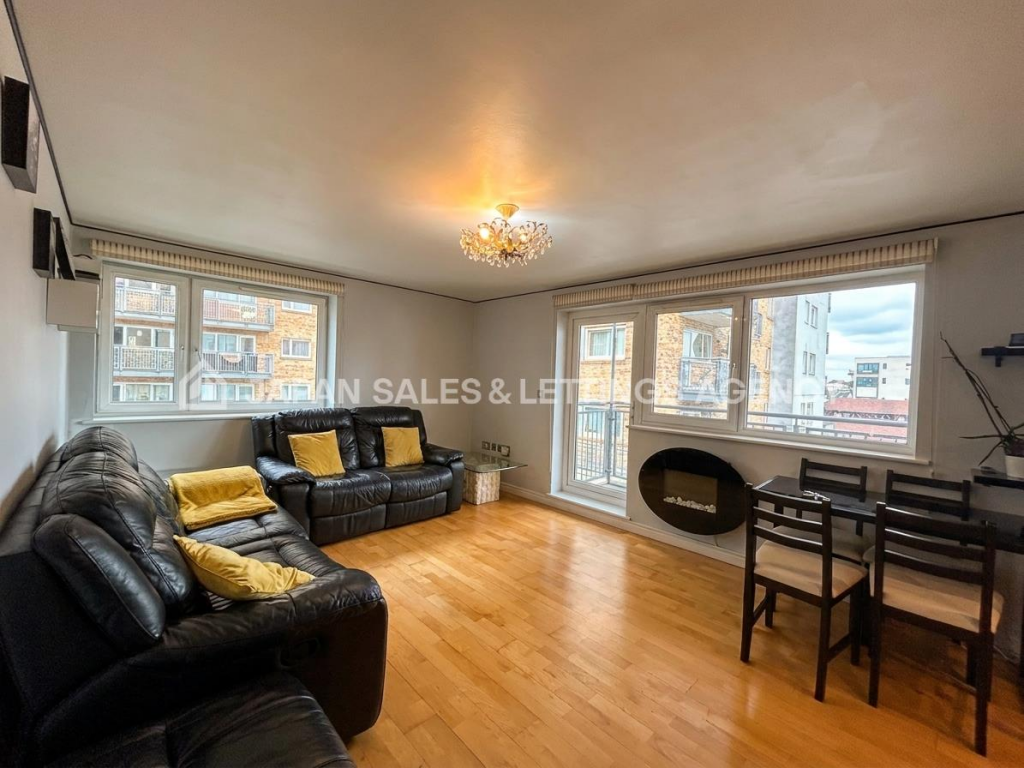 Apartment in London, West Ealing, Hanwell - View 2