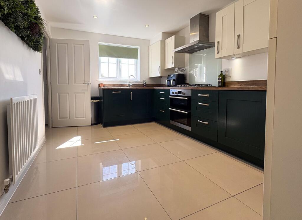House in Exeter - View 5