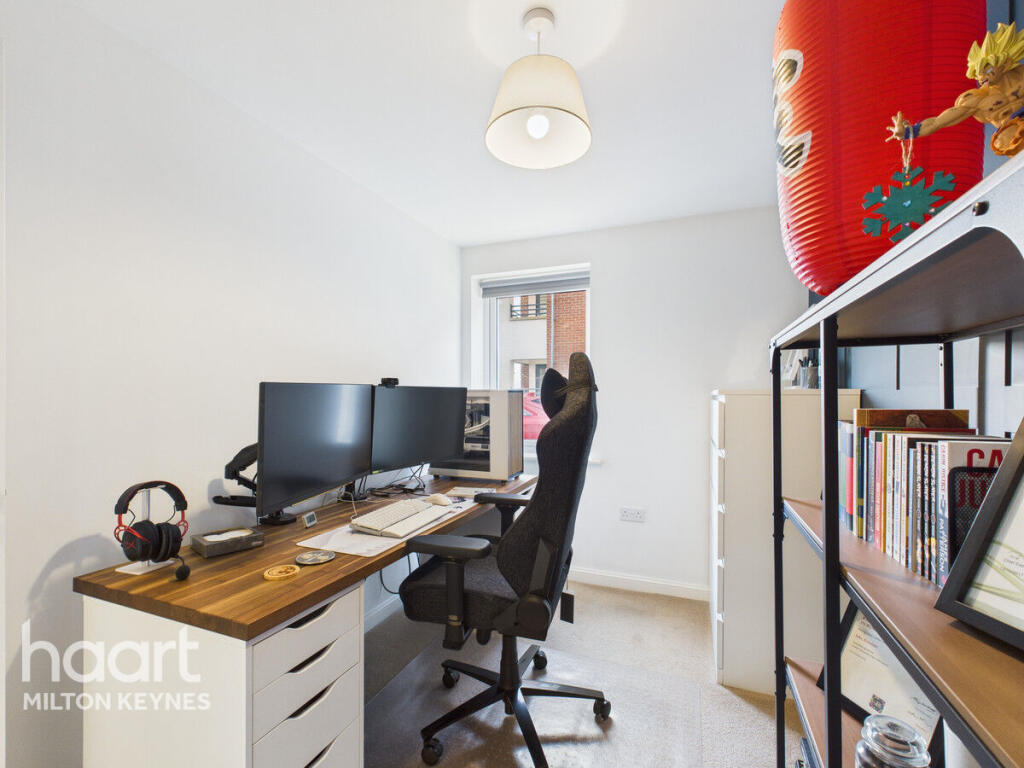 Apartment in Milton Keynes, Fairfields - View 5