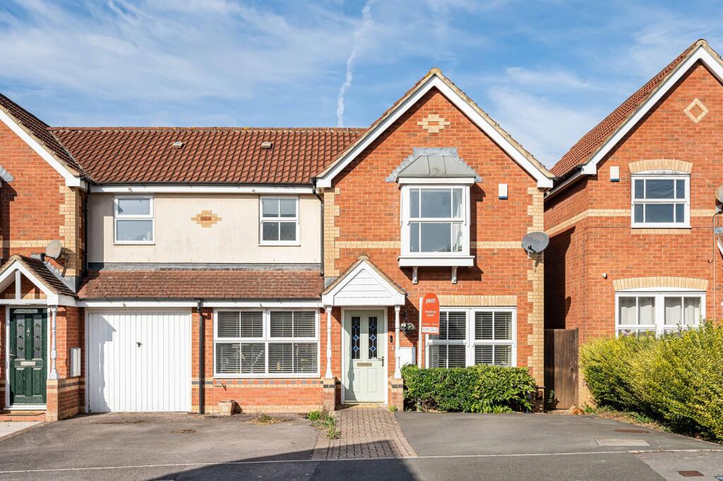 3-bed semi-detached on Northbourne Road, Swindon, SN25, £393,000