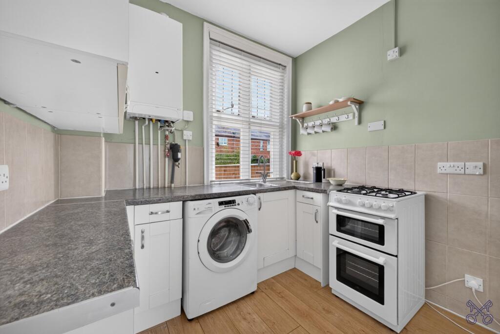 House in Worcester - View 3