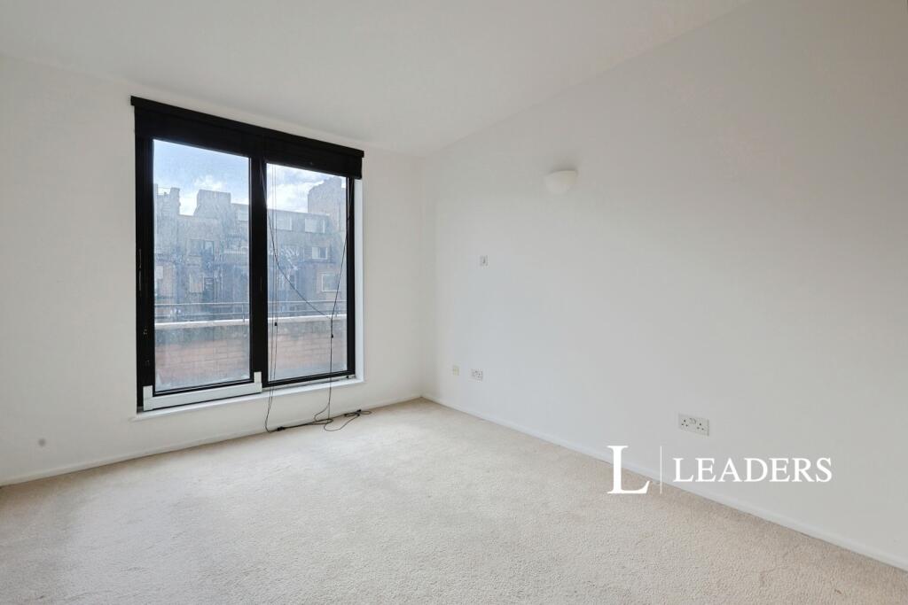 Apartment in London, Earl's Court - View 5