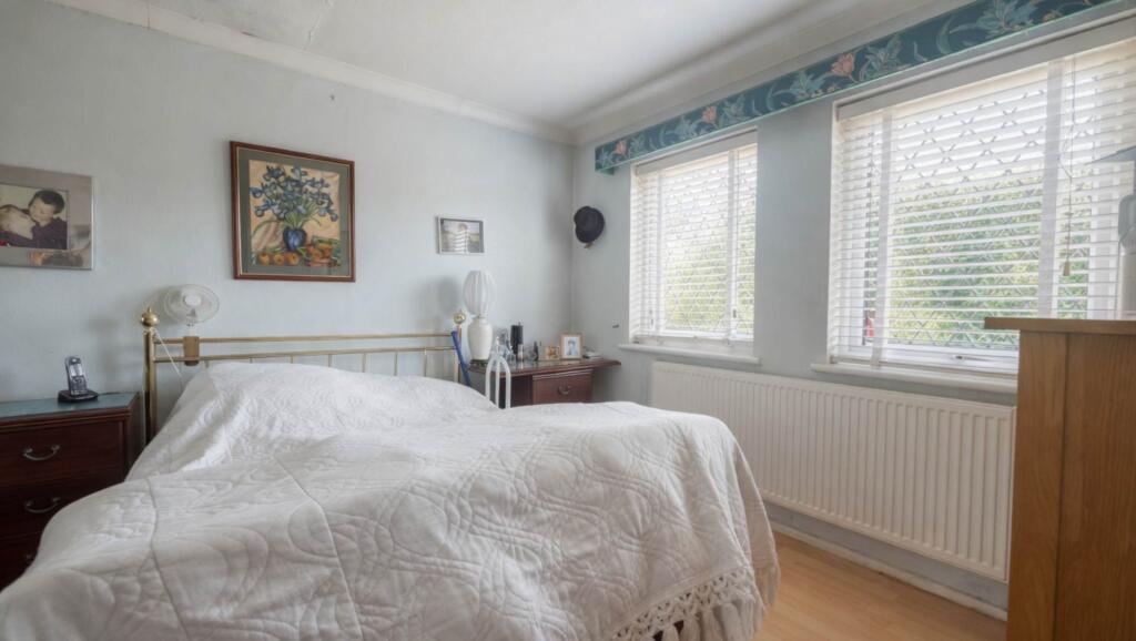 House in Hatfield, Old Hatfield - More