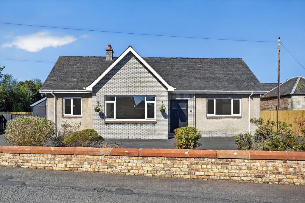 Main image of property: 6 Crosshouse Road, Kilmaurs, KA3 2SA