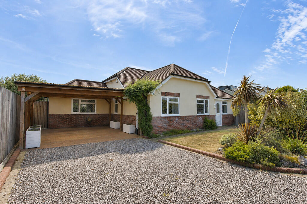 Main image of property: Solent Road, Hill Head, Fareham