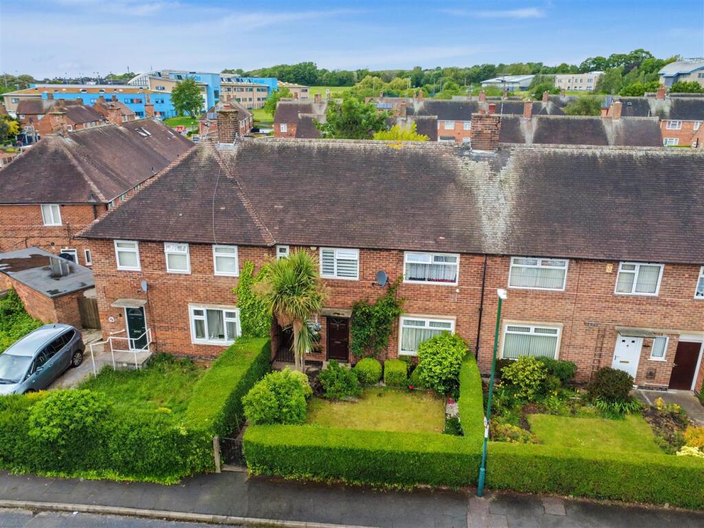 Main image of property: Hoylake Crescent, Nottingham