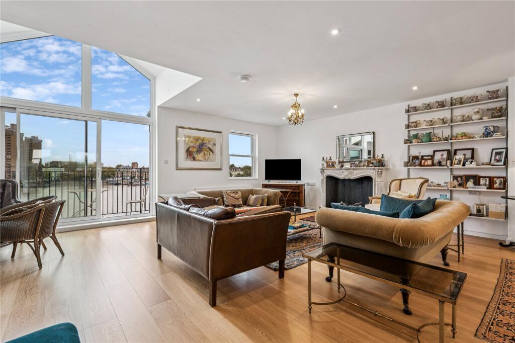 Main image of property: Thorney Crescent, Morgans Walk, London, SW11