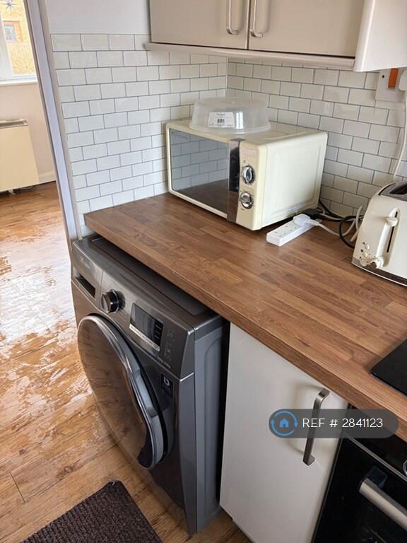 Additional image 5 of Ivel Court, Yeovil, BA21