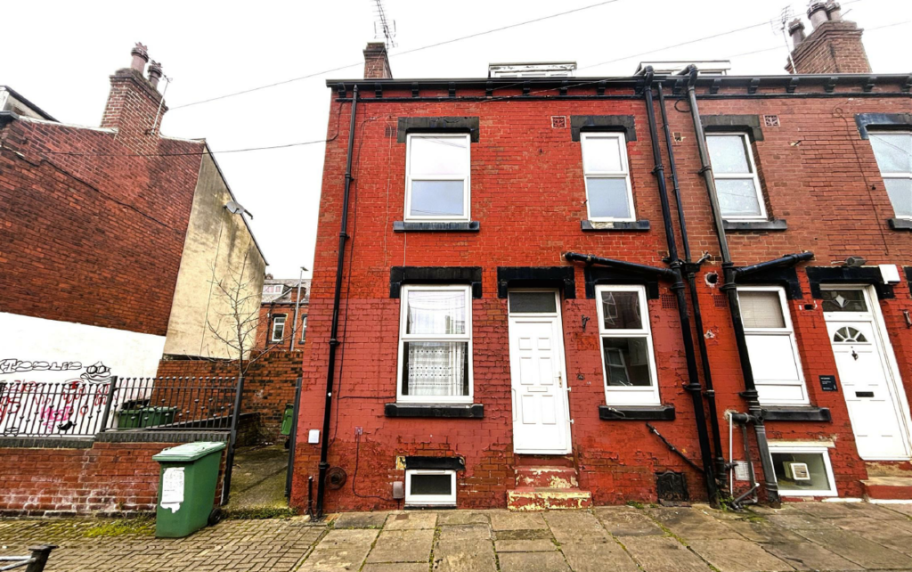 Main image of property: 48 Harold View, LS6 1PP