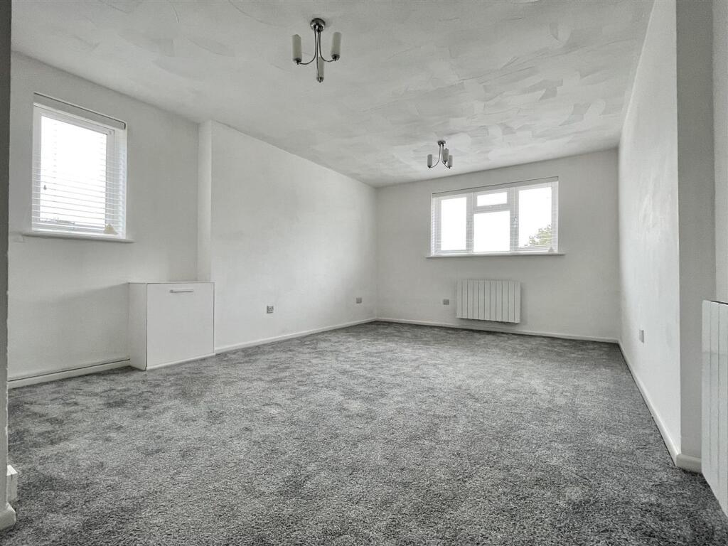 Apartment in Dorchester - View 5