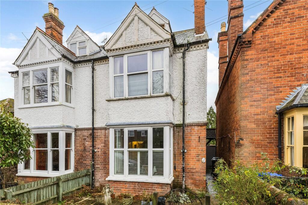 Main image of property: Beaumont Rise, Marlow, Buckinghamshire, SL7
