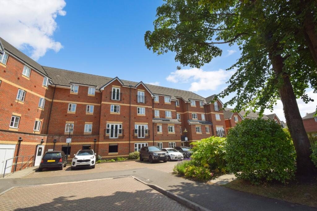 Apartment in Slough, Cippenham