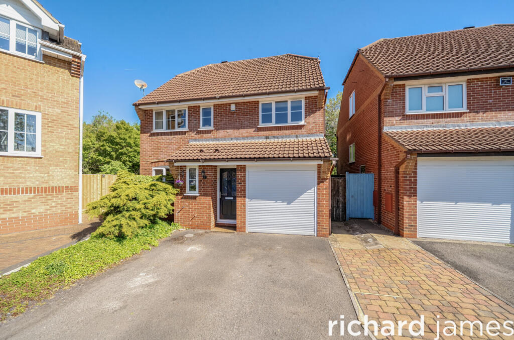 Main image of property: Hungerford Close, The Prinnels, Swindon, SN5