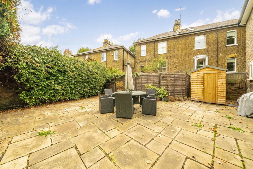 House in London - View 4
