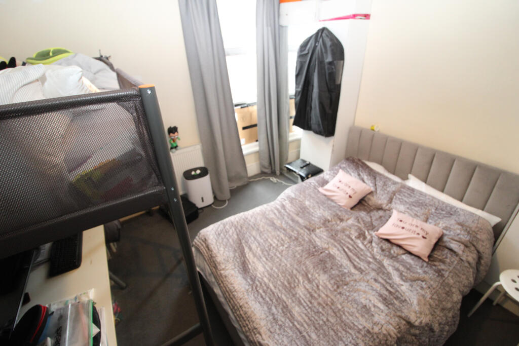 Apartment in London, Brondesbury Park, Brondesbury - View 5