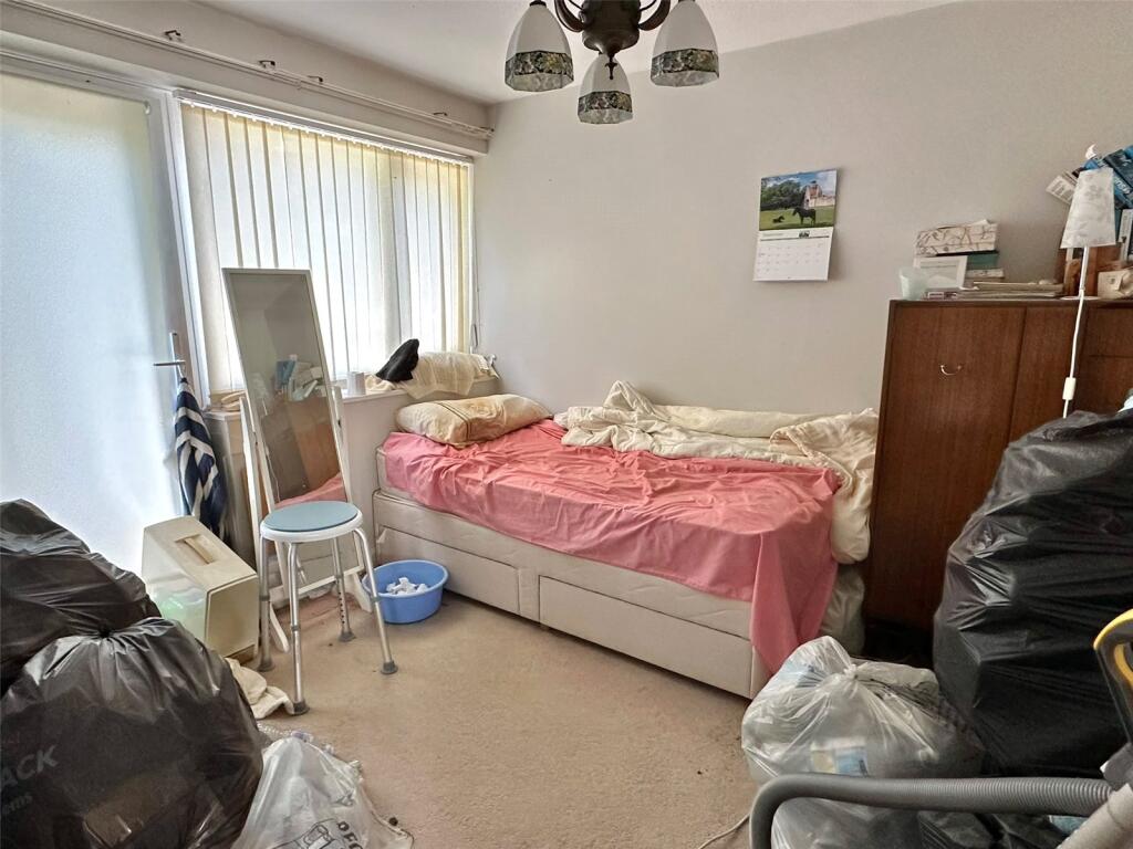 House in New Forest, Milford-on-Sea - More