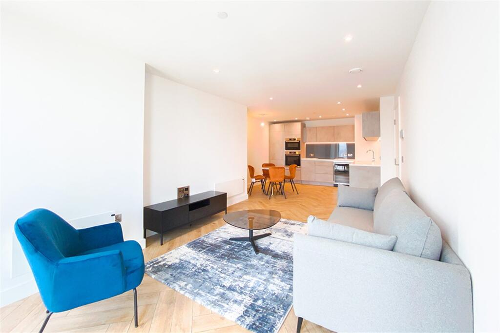 Main image of property: Elizabeth Tower, M15