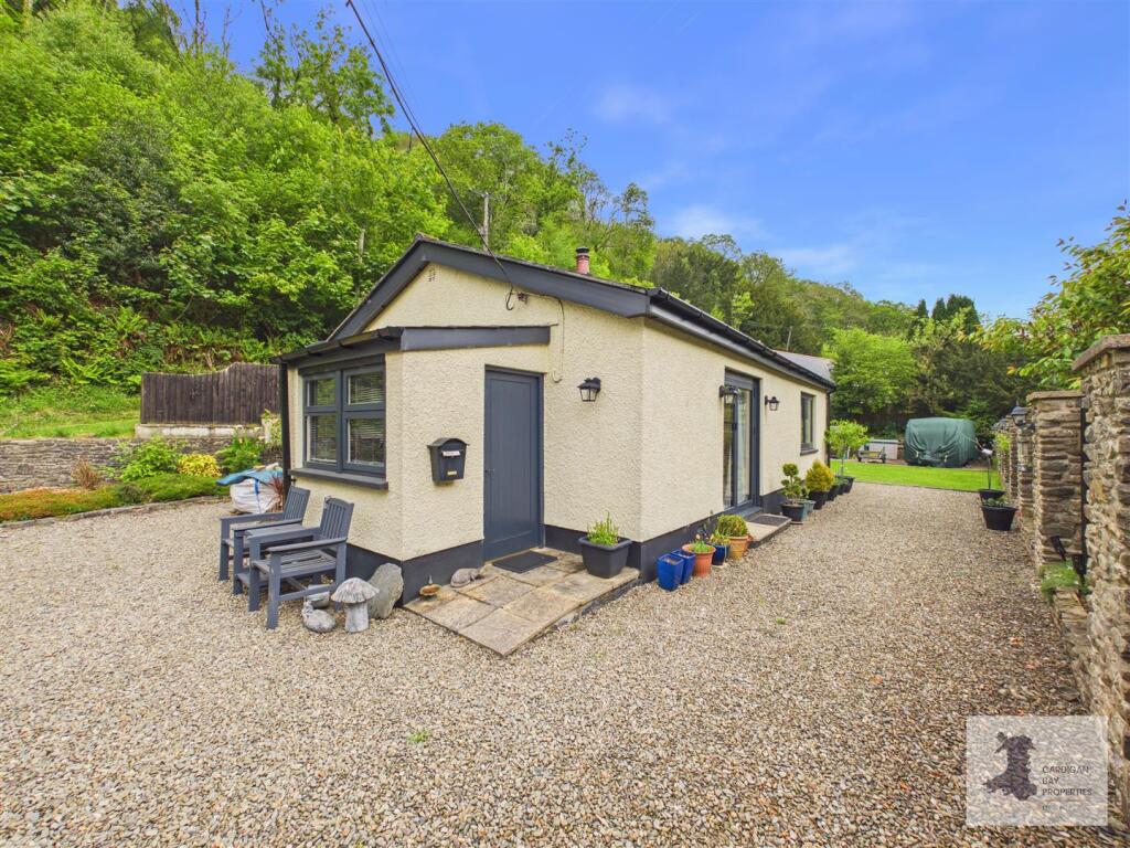 Main image of property: Gilfachrheda, New Quay