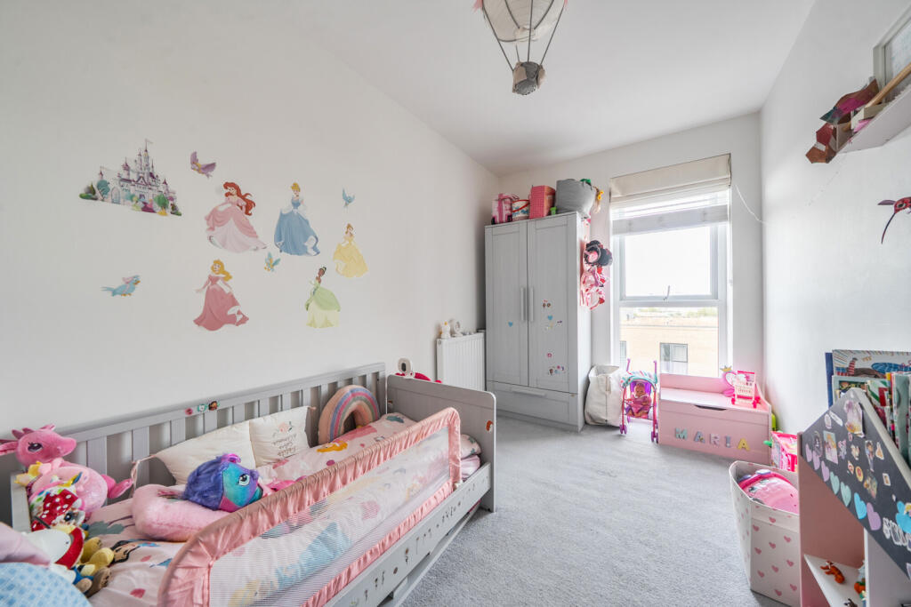 Apartment in London, Royal Borough of Greenwich - More