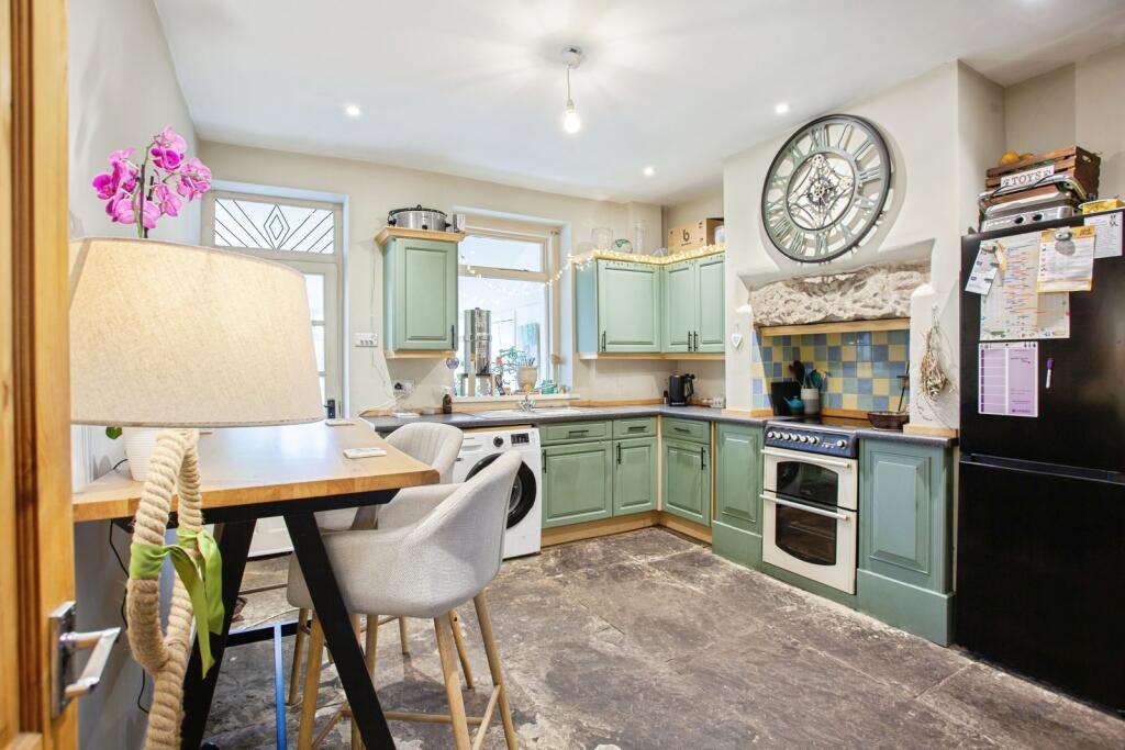 Warren Lane, Chapeltown, Sheffield, S35 photo 3