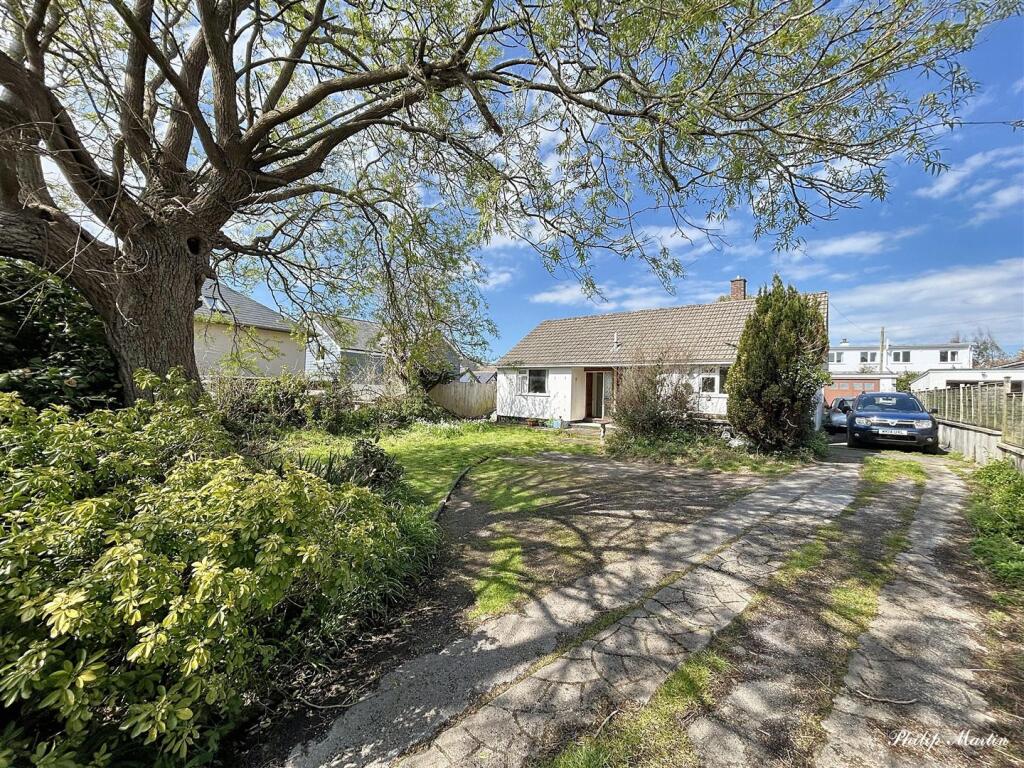 Main image of property: Old Carnon Hill, Carnon Downs
