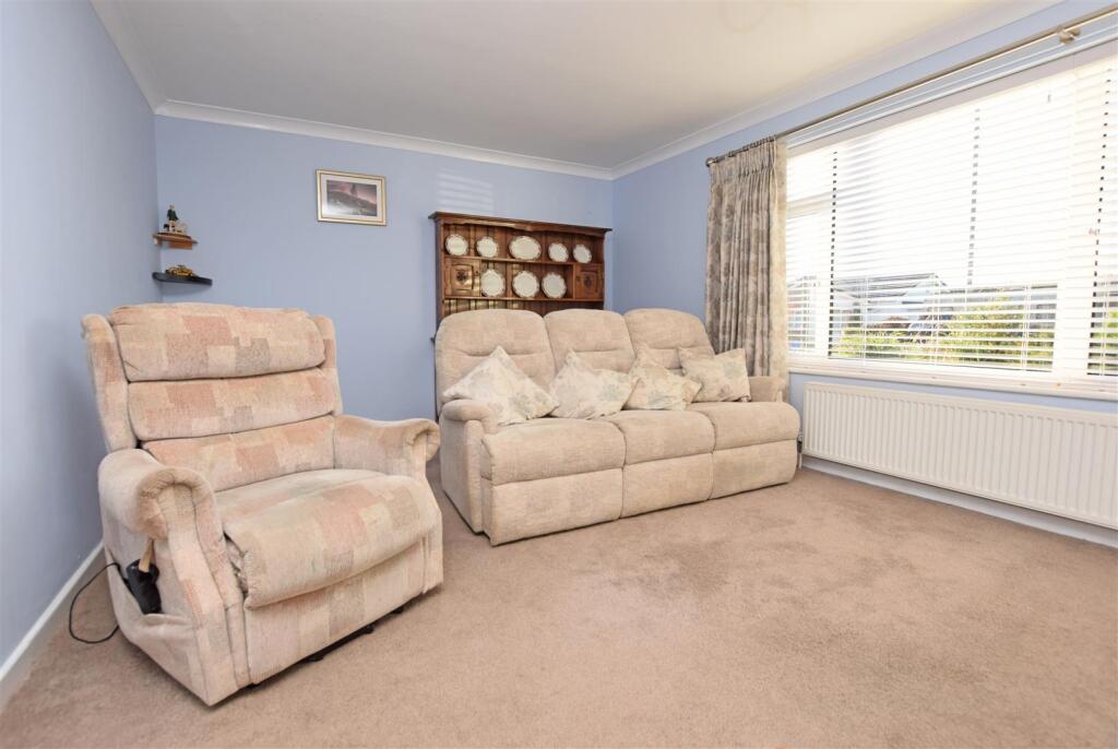 Clwydian Avenue, St. Asaph photo 3