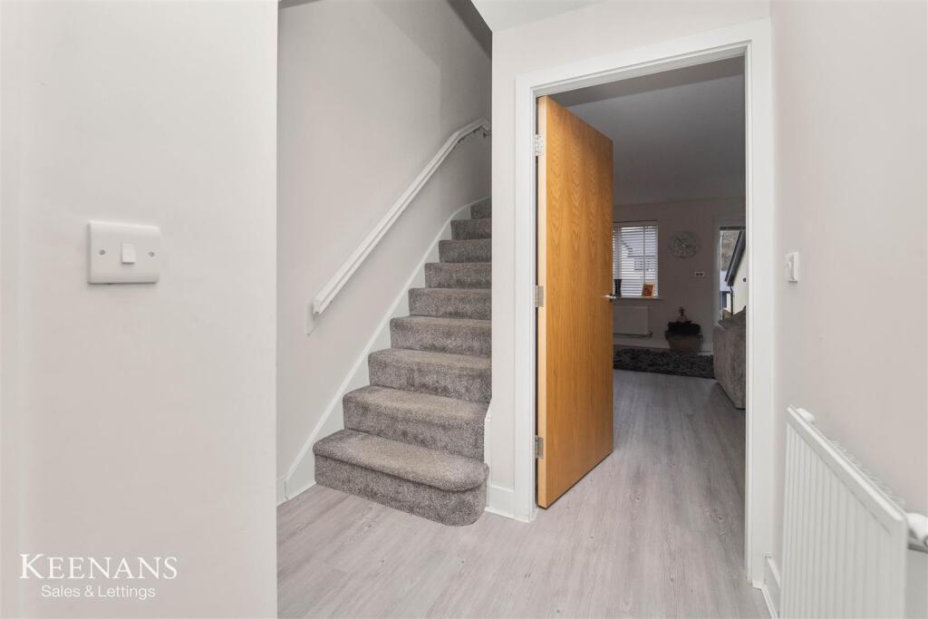 Additional image 26 of Oakenhead green