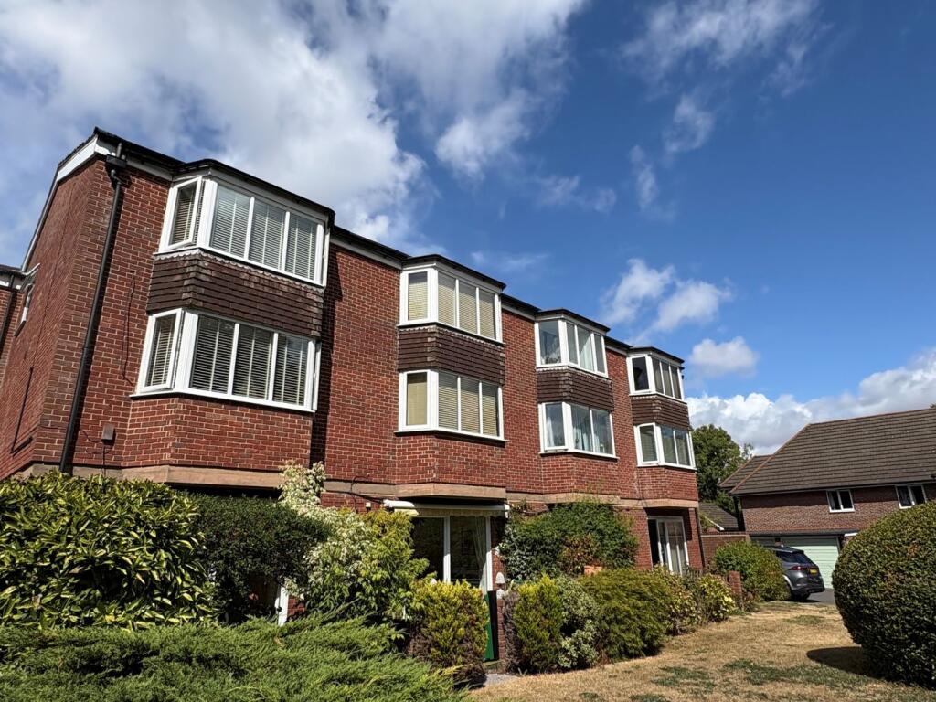 Main image of property: Church Lane, Bursledon, Southampton, SO31