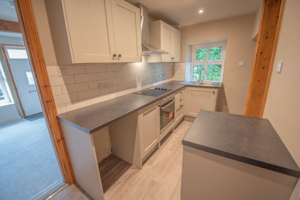 House in Bradford - View 4