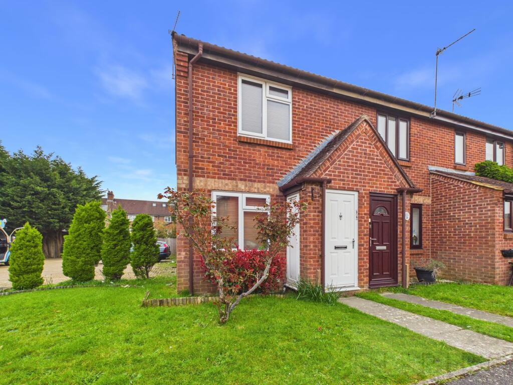 Main image of property: Tanyard Close, Horsham, RH13