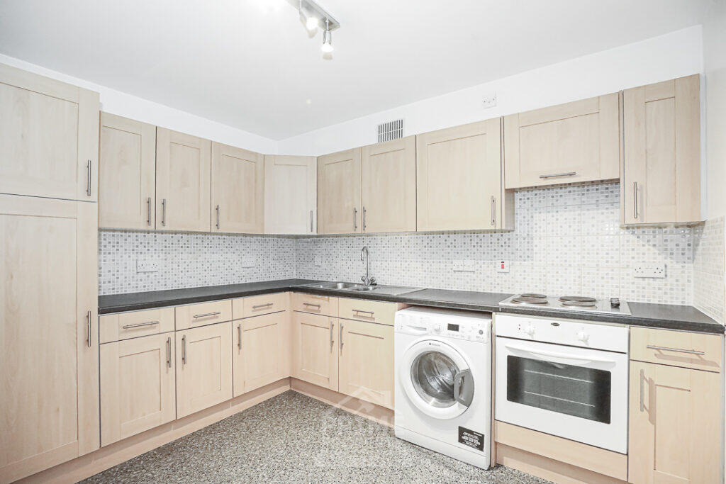 Apartment in Aberdeen, City Centre - View 4