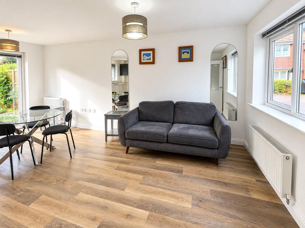 Darwin Avenue, Dartford, Kent, DA1 - View 2