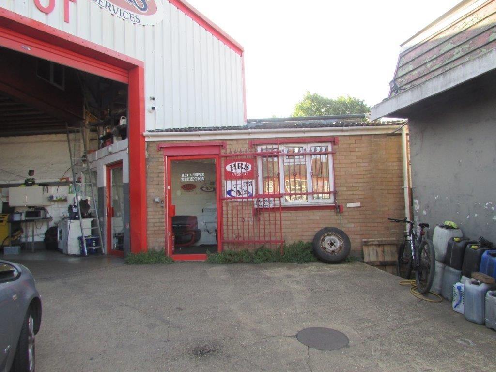 Main image of property: Hitchin Road, Luton, Bedfordshire, LU2