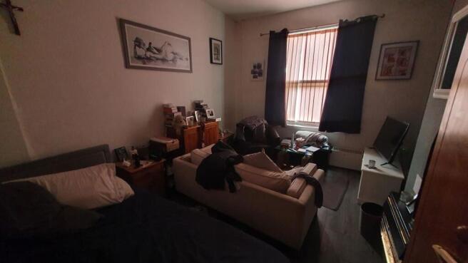 FLAT 369 STOCKFIELD ROAD