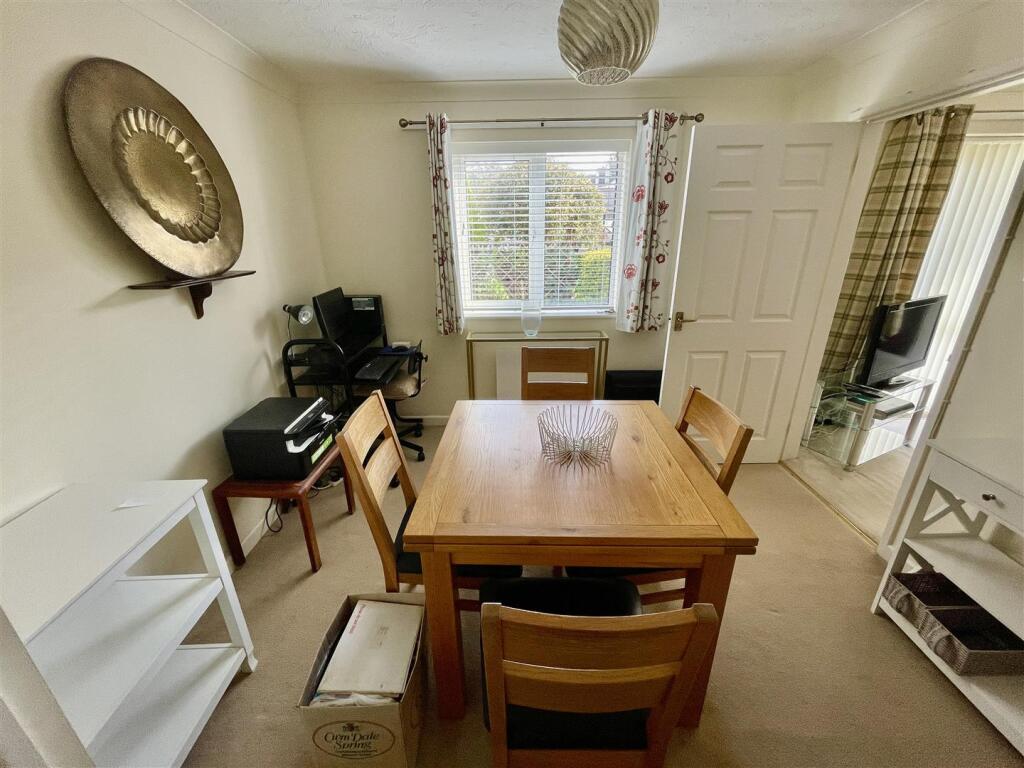Apartment in Plymouth - More