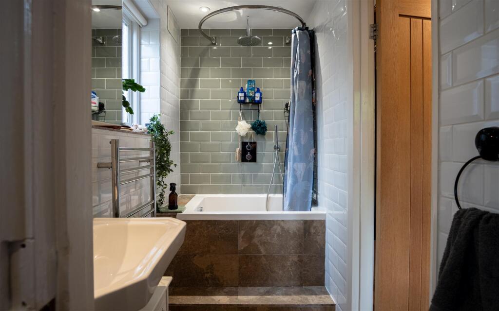 House in Reigate and Banstead, Surrey - More
