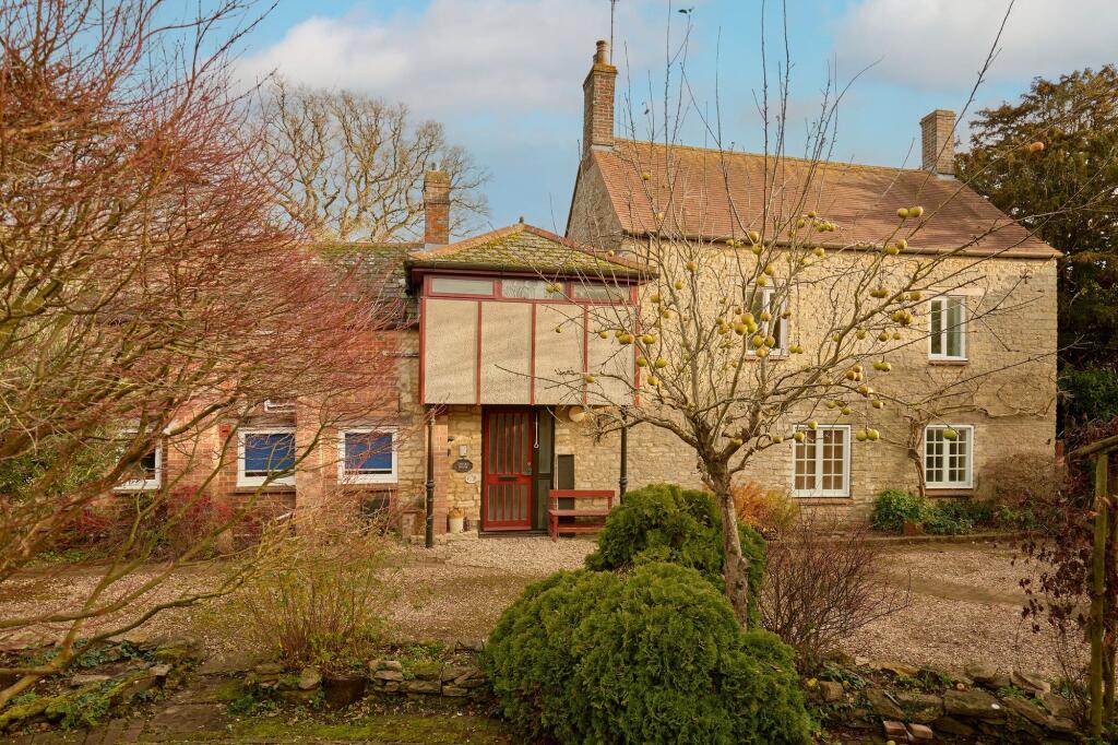 Main image of property: The Old House, North Leigh, OX29