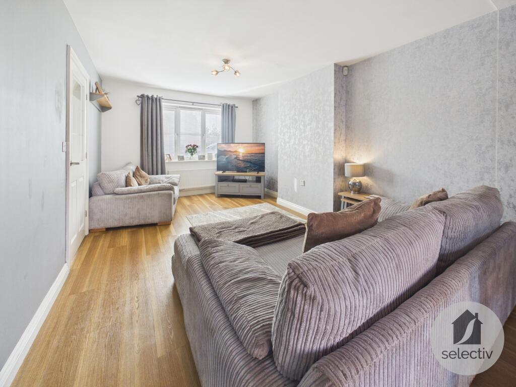 Falmouth Close, Redcar, North Yorkshire photo 4