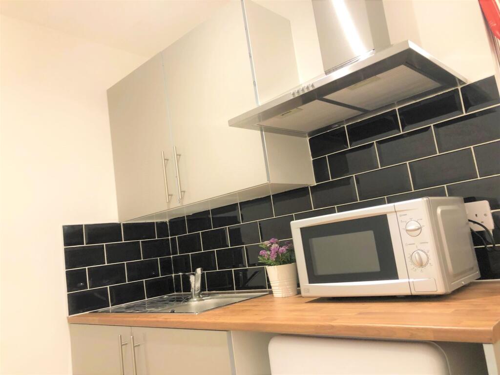 Studio flat for rent