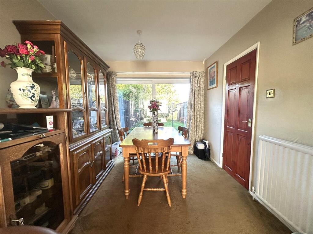Huntsmans Dale, East Goscote, Leicester photo 4