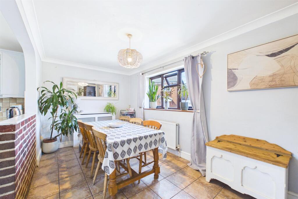 Stocks Loke, Cawston - View 5