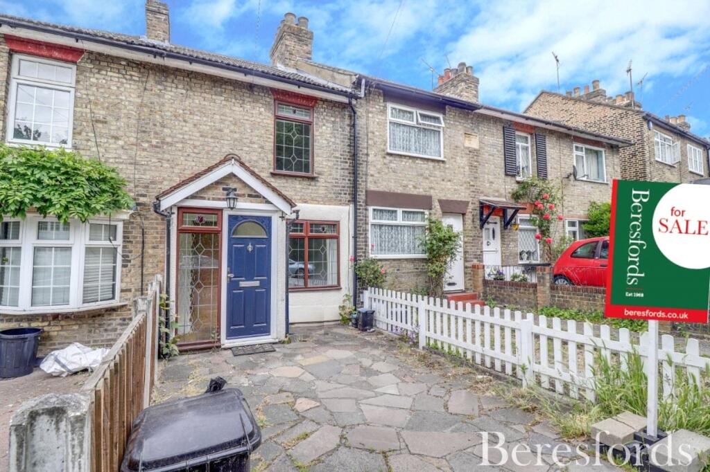 Main image of property: Crescent Road, Warley, CM14