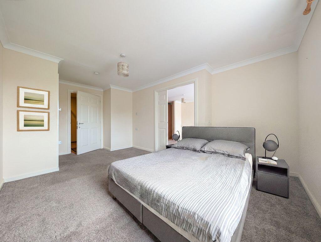 Apartment in Portsmouth - View 4