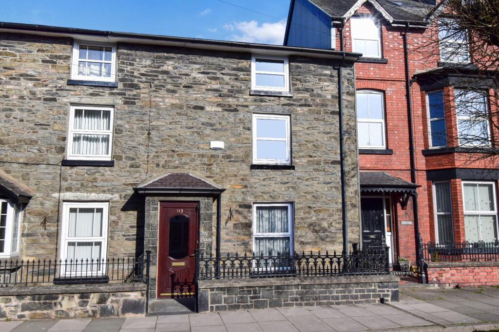 Main image of property: Ivy House, High Street, Y Bala
