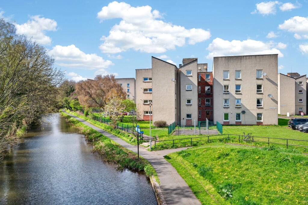 Main image of property: 1/6 Kingsknowe Court, Kingsknowe, Edinburgh, EH14 2JS